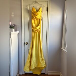 Jessica Angel Prom Gown, NWT, #2424 light yellow
